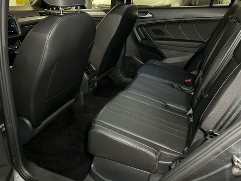Used 2022 Volkswagen Tiguan SE R-Line AWD/4WD image 19