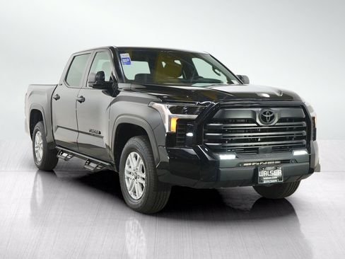 Used 2026 Toyota Tundra SR5 w/ SR5 Convenience Package AWD/4WD image 7