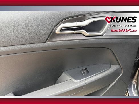 Used 2026 Kia Sportage LX FWD image 32
