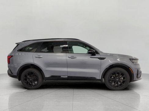 Used 2023 Kia Sorento SX AWD/4WD image 11