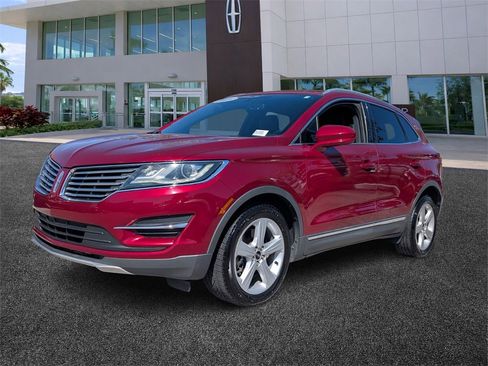 Used 2015 Lincoln MKC FWD image 3