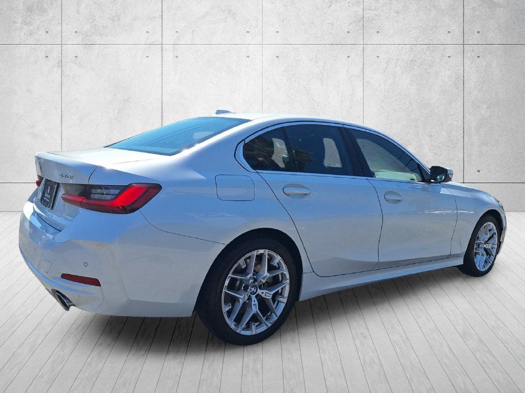 Used 2025 BMW 330i Sedan RWD image 5