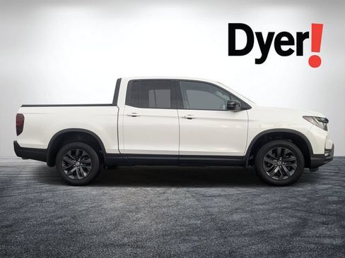 Used 2021 Honda Ridgeline Sport image 2