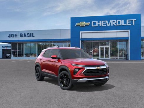 New 2026 Chevrolet TrailBlazer LT w/ Midnight Edition AWD/4WD image 1