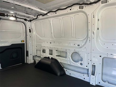 New 2025 Ford Transit 250 Low Roof image 22