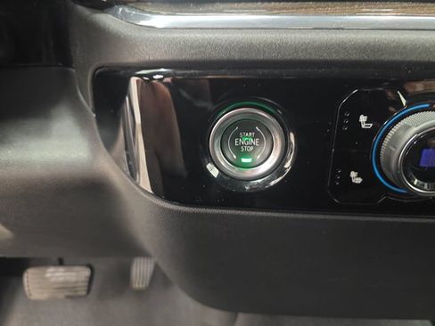 Used 2023 Chevrolet Silverado 1500 LT AWD/4WD image 27