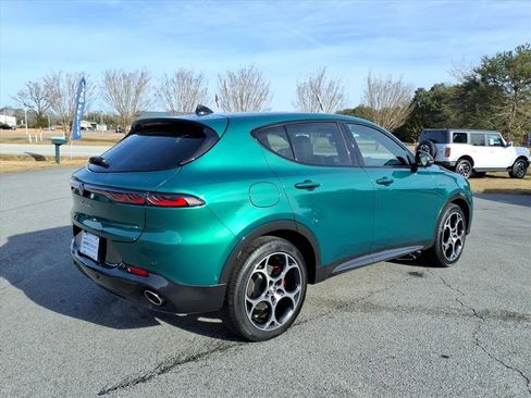 Used 2024 Alfa Romeo Tonale Veloce image 2