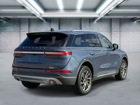 Used 2022 Lincoln Corsair Standard w/ Equipment Group 101A image 5