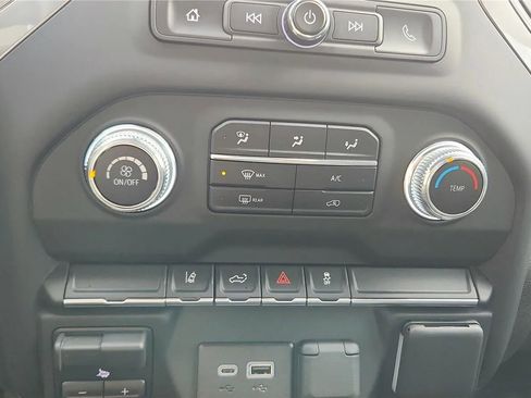 Used 2024 GMC Sierra 2500 Pro w/ Convenience Package image 31