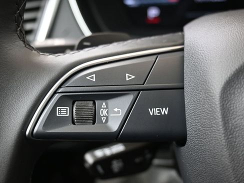 Certified 2025 Audi Q5 2.0T Premium w/ Convenience Plus Package image 26