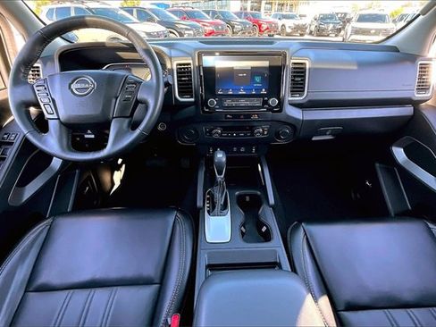 Certified 2024 Nissan Frontier SL image 7