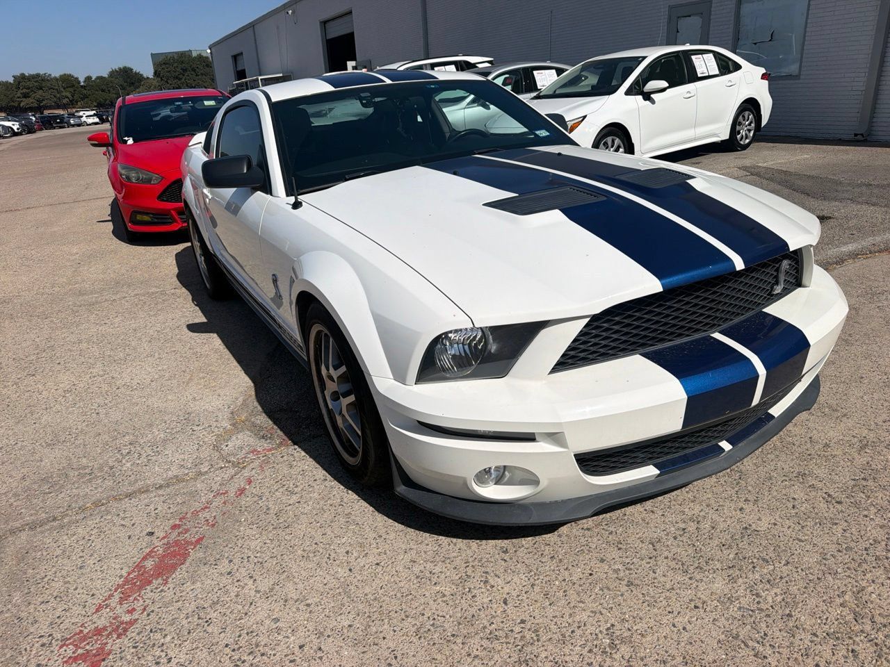 Used 2007 Ford Mustang Shelby GT500 RWD image 3