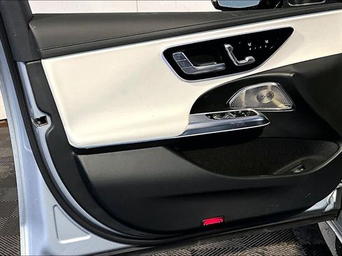 New 2026 Mercedes-Benz E 53 AMG e 4MATIC Sedan image 11