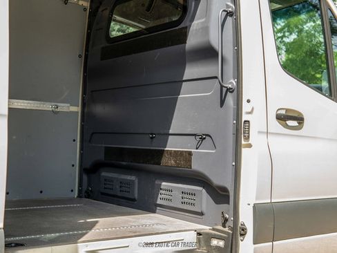 Used 2023 Mercedes-Benz Sprinter 2500 image 82