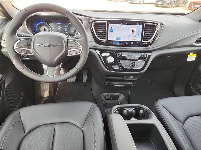 New 2026 Chrysler Pacifica Select FWD image 11