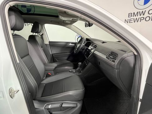 Used 2021 Volkswagen Tiguan SEL image 19