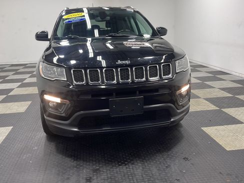 Used 2020 Jeep Compass Latitude AWD/4WD image 24