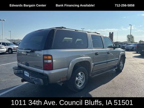 Used 2002 Chevrolet Suburban LS image 8