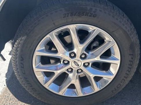 Used 2017 Ford Expedition EL Limited image 2