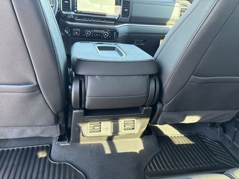 Used 2026 Chevrolet Silverado 3500 LT w/ Leather Package image 24