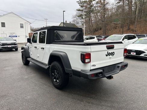 Used 2021 Jeep Gladiator Sport image 3