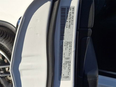 Used 2022 Jeep Grand Cherokee Limited image 28