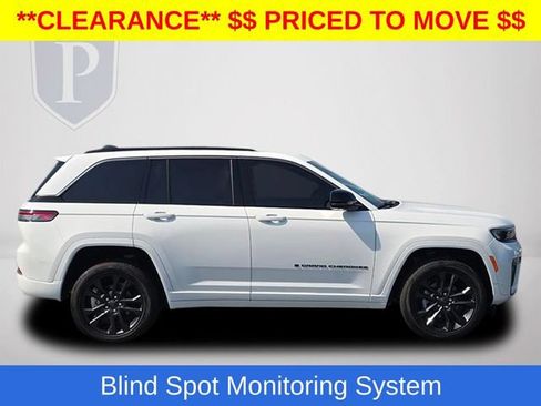 Used 2026 Jeep Grand Cherokee Limited AWD/4WD image 6