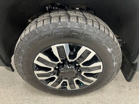 Used 2024 GMC Sierra 3500 Denali Ultimate image 16