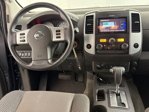 Used 2014 Nissan Frontier PRO-4X AWD/4WD image 25