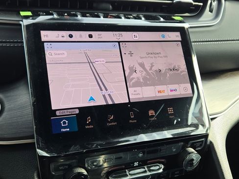 New 2025 Jeep Grand Cherokee Limited image 30