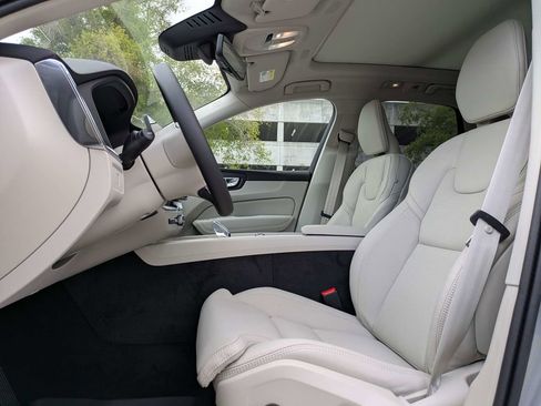 New 2026 Volvo XC60 B5 Ultra w/ Protection Package Premier AWD/4WD image 2