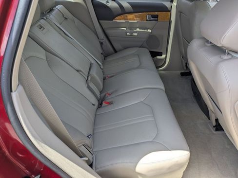 Used 2013 Lincoln MKX FWD w/ Wood Pkg image 18