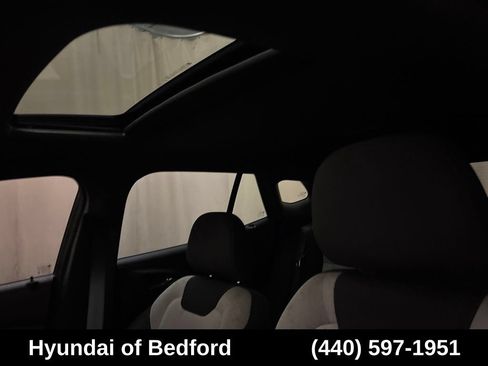 Used 2025 Chevrolet Trax RS w/ Sunroof Package FWD image 19
