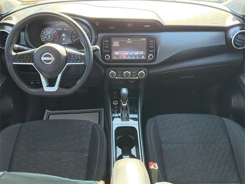 Used 2024 Nissan Kicks SV image 13