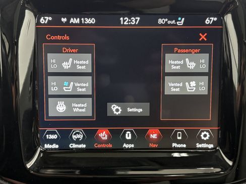Used 2021 Jeep Compass Limited w/ Sun and Sound Group AWD/4WD image 18