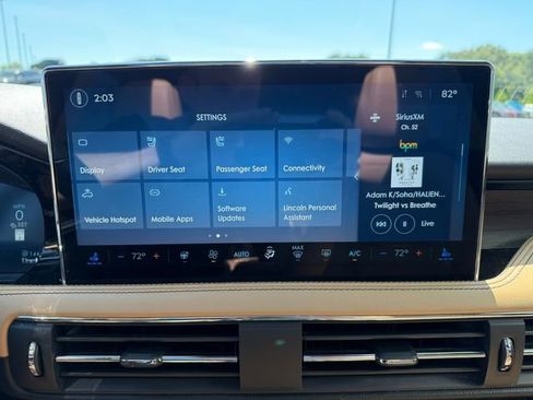 Used 2023 Lincoln Corsair Grand Touring w/ Equipment Group 302A image 27