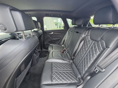Certified 2023 Audi SQ5 Prestige w/ Prestige Package AWD/4WD image 16