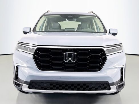 Certified 2023 Honda Pilot Elite image 2