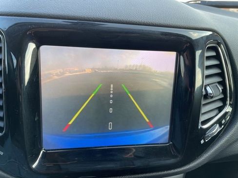 Used 2020 Jeep Compass Limited image 36