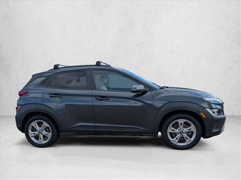 Used 2022 Hyundai Kona SEL w/ Convenience Package AWD/4WD image 4