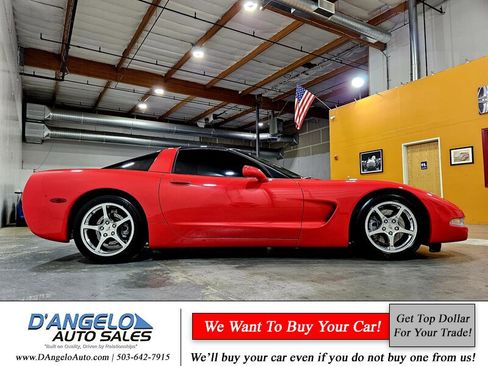 Used 2003 Chevrolet Corvette Coupe w/ Preferred Equipment Group image 9