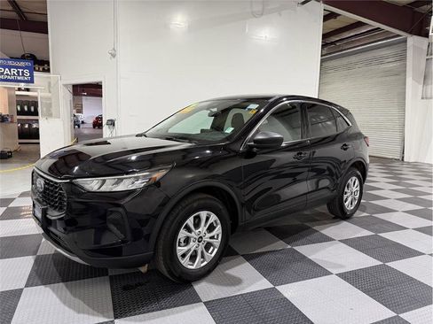 Used 2024 Ford Escape Active image 9