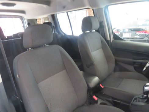 Used 2016 Ford Transit Connect XL image 25