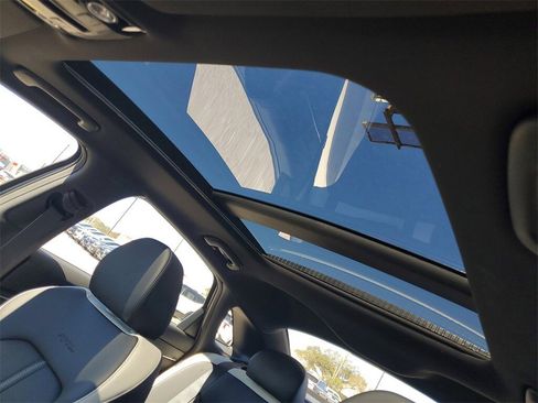 New 2026 Kia K5 GT-Line image 10