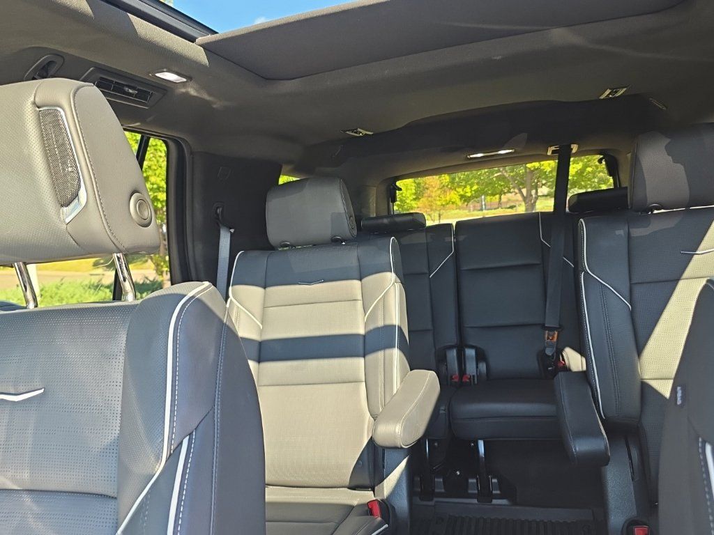 Used 2023 Cadillac Escalade Sport w/ LPO, ONYX Package AWD/4WD image 32