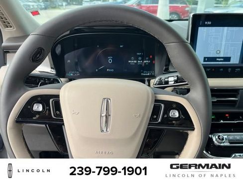 Used 2024 Lincoln Corsair FWD image 17
