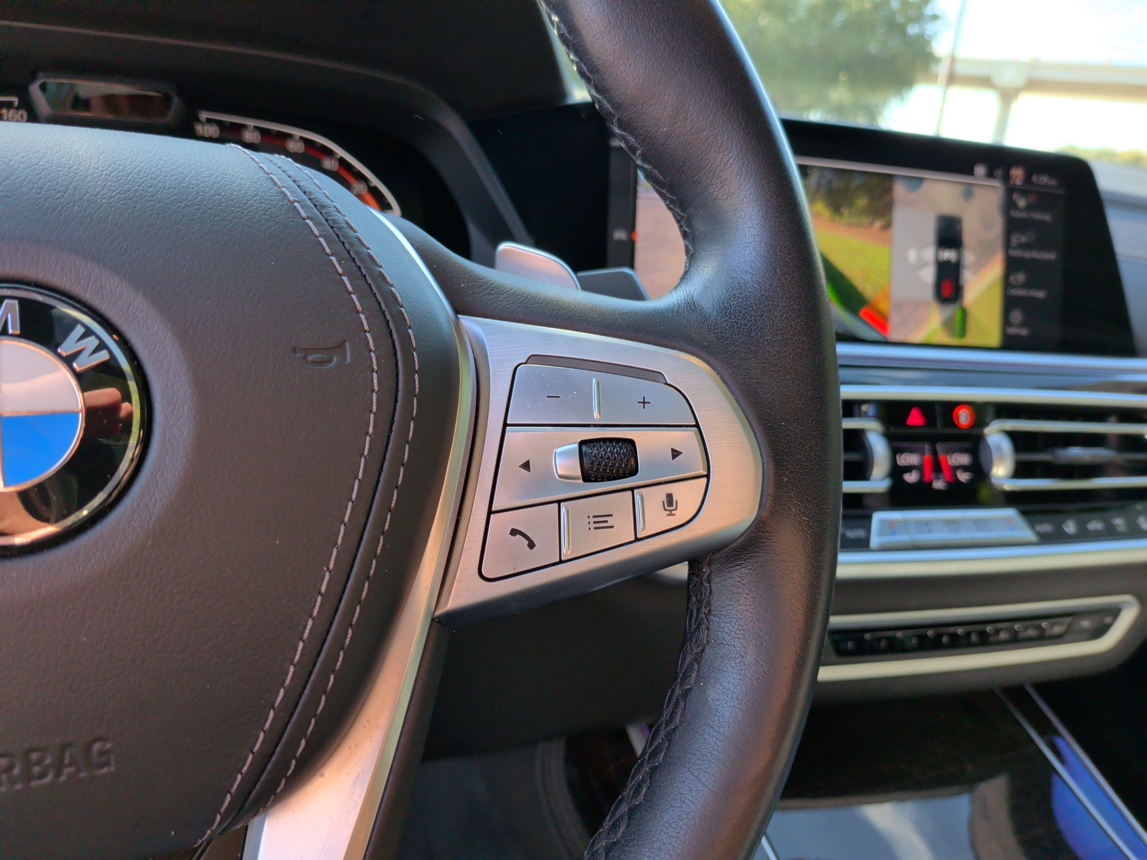 Used 2021 BMW X7 xDrive40i w/ Premium Package AWD/4WD image 19