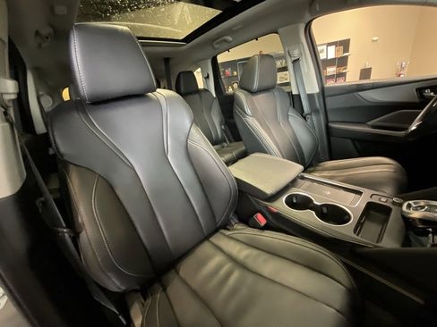 Used 2025 Acura MDX w/ Technology Package image 22