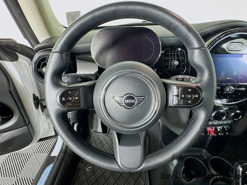 Certified 2023 MINI Cooper 2-Door Hardtop FWD image 11
