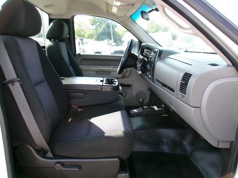 Used 2011 GMC Sierra 2500 W/T image 11